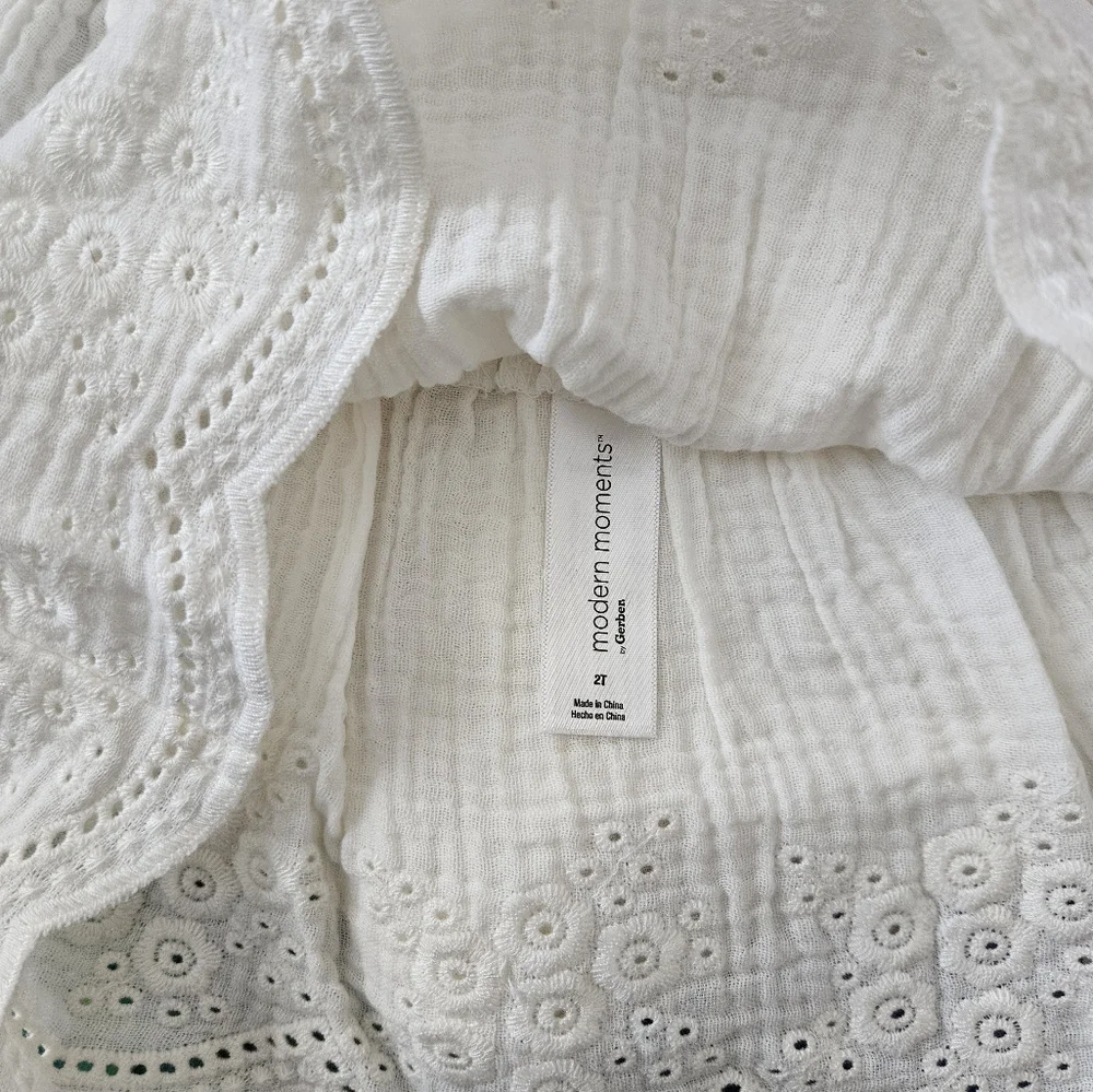 NWT Modern Moments by Gerber 2-piece Cotton Gauze Set Ivory White- 2T Toddler